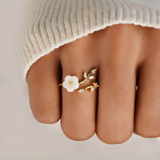 Žiedas Žydintis gėlė