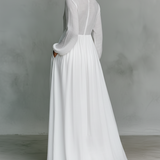 Serena – Krintanti suknelė su sagutėmis priekyje