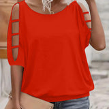 Adel – Elegantiška palaidinė atvirais pečiais ir „cut-out“ detalėmis