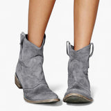 Kamilė – laikui nepavaldžios aulinukės