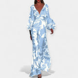 Suknelė su Oro Detalėmis