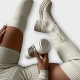 Aušrinė - Batai virš kelių